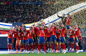 默特萨克：15岁时的伤病让我成长，青少年要做好基本功练习