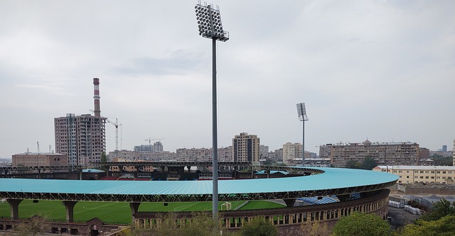 德转评年度最佳左边锋：迪亚斯、KK、拉菲尼亚、维尼修斯入围